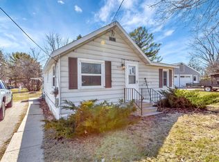 1717 W Murdock Ave, Oshkosh, WI 54901