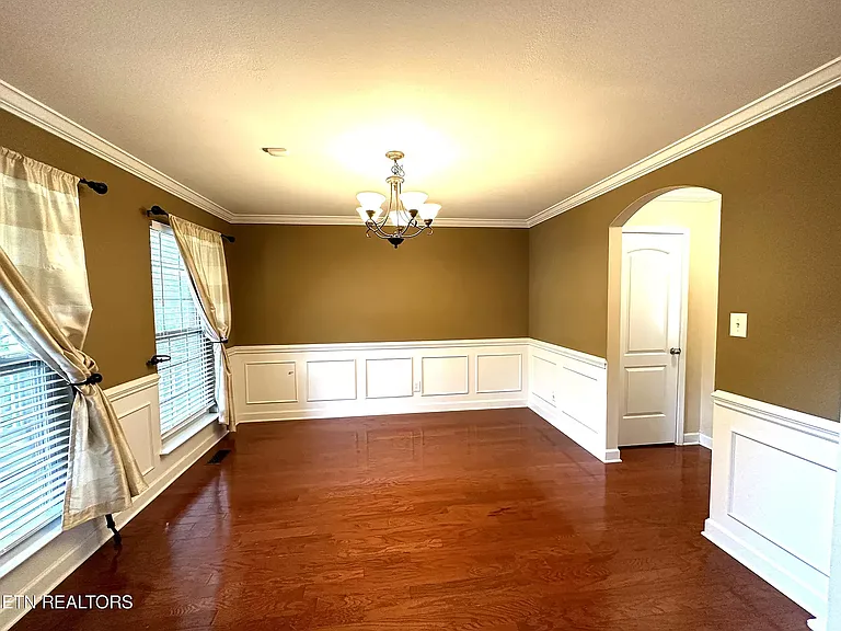 10806 Modesto Ln — Photo 4