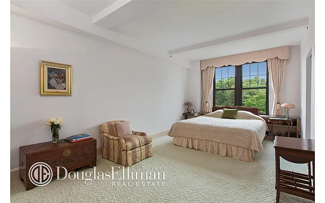 Sold by Douglas Elliman | media 28