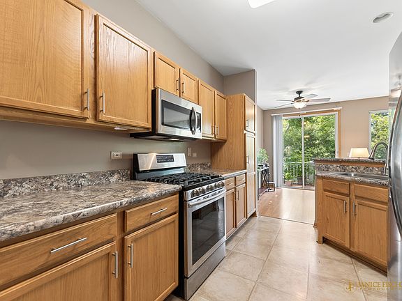4th image of 4349 Waters Edge Dr