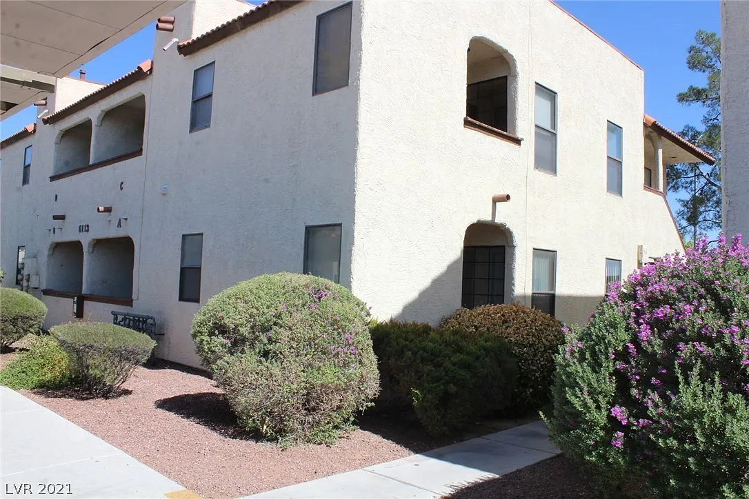 2 bed, 1073 sqft, $1,550 — Photo 1