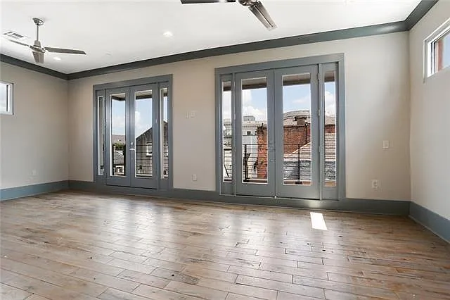 309 Chartres St #F — Photo 11