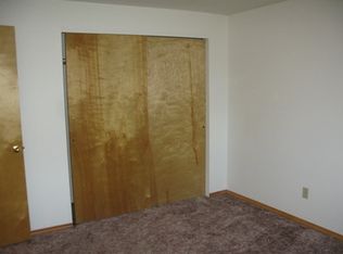 1826 NE Fairview Ave APT D, Grants Pass, OR 97526