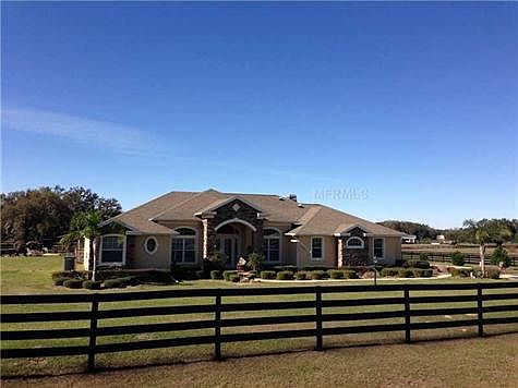 1st image of 10622 NE 26th Dr