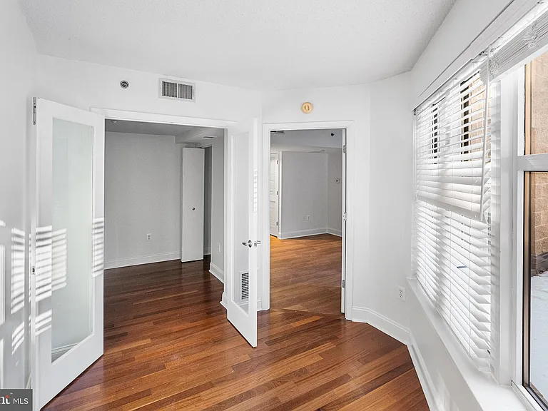 1150 K St NW #311 — Photo 9