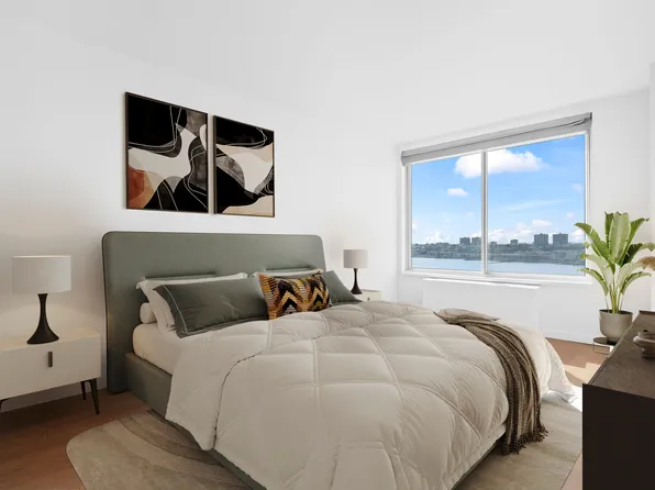 200 Riverside Boulevard 19J image 2 of 18