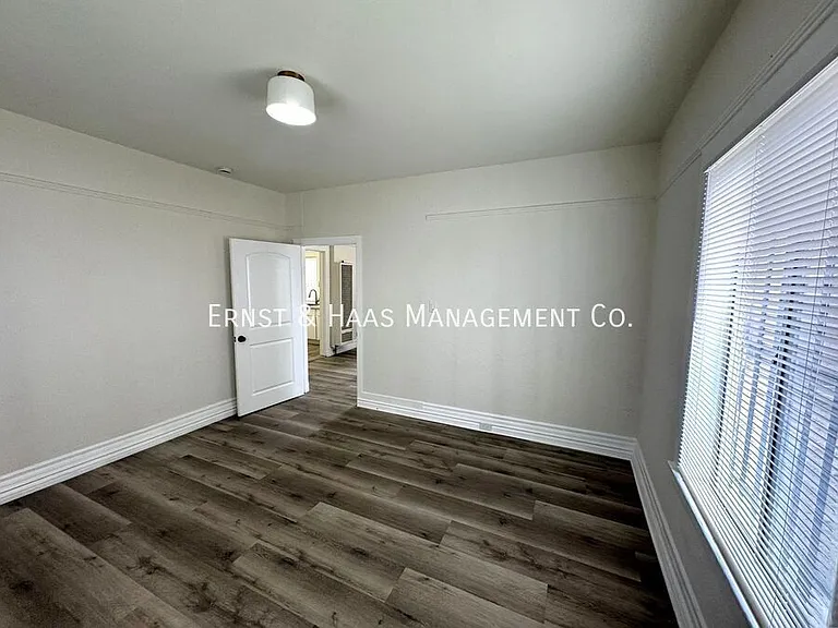 847 Cerritos Ave #9 — Photo 23