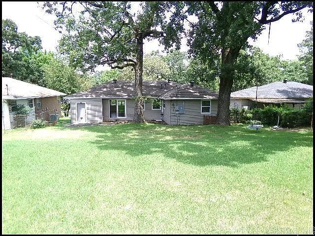 134 Sheridan Rd — Photo 23