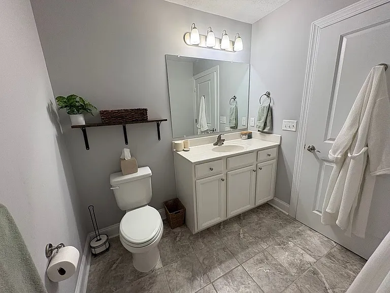 601 Spring Oaks Dr — Photo 18
