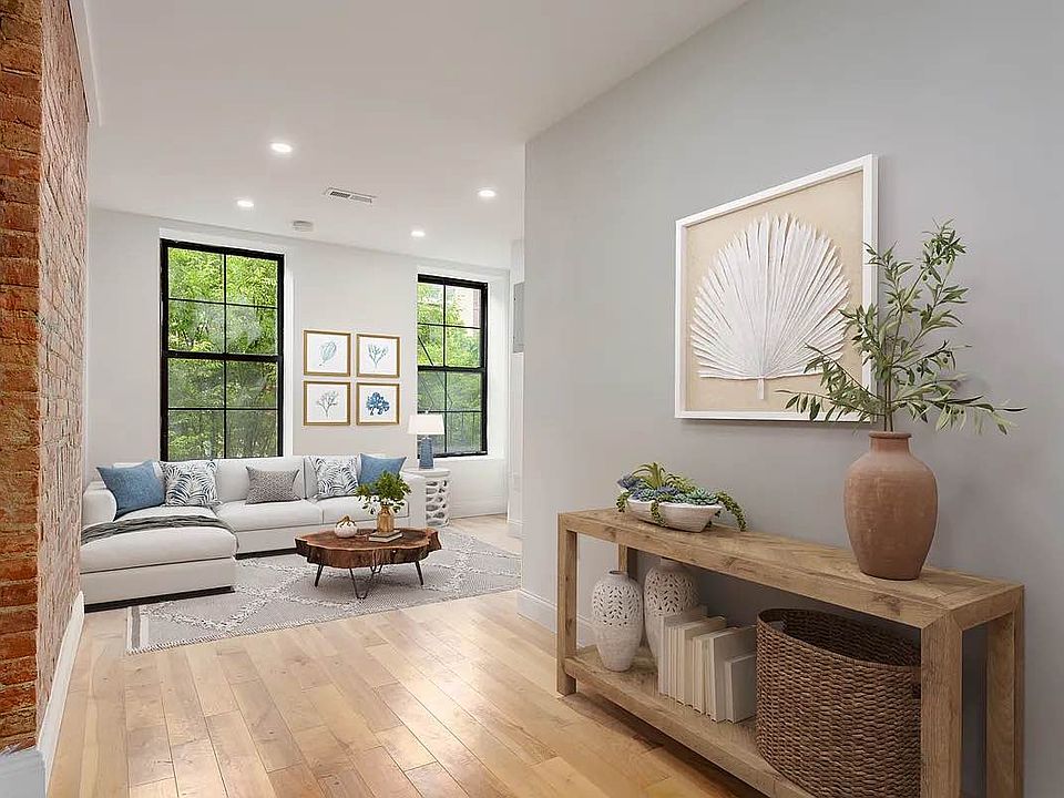 1st image of 162 Putman Ave #4