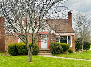 23211 Fernwood Dr, Beachwood, OH 44122