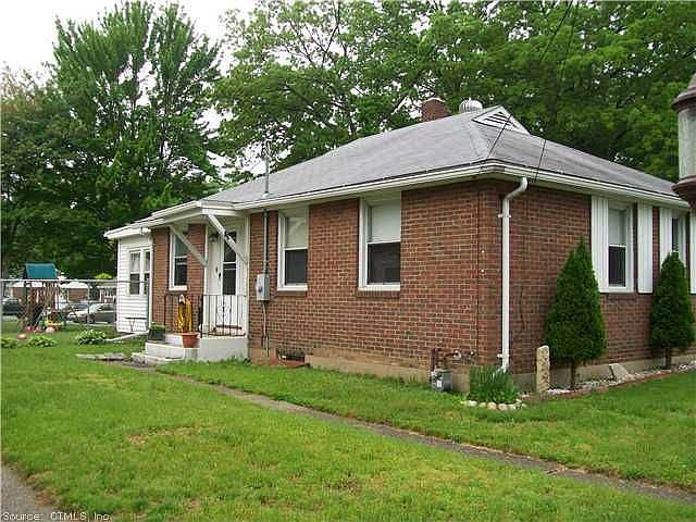 1st image of 35 Wayne Dr