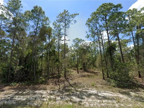 826 Glen Coy Ave, Lehigh Acres, FL 33974