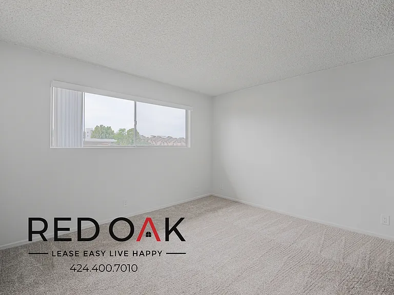 411 E Bay State St — Photo 21