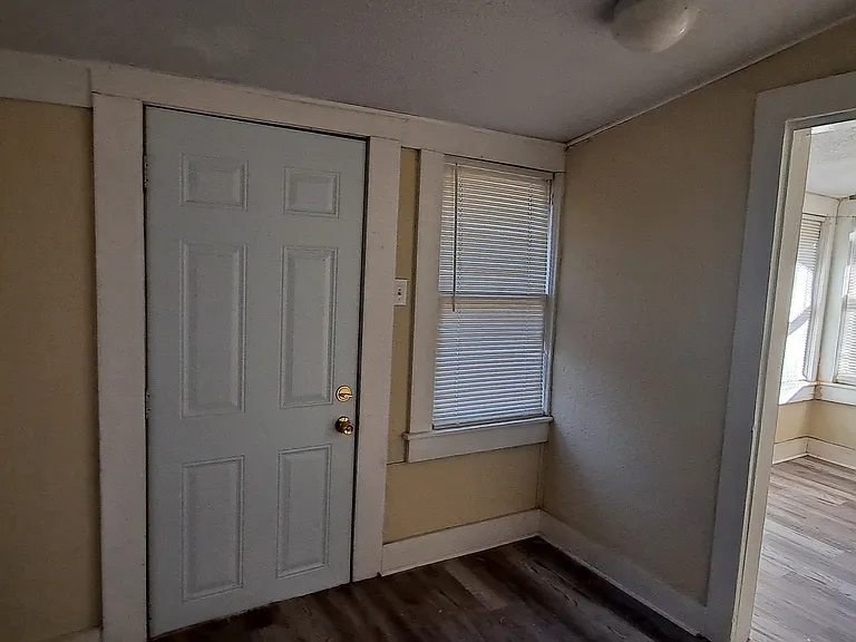 2203 Broad St — Photo 16