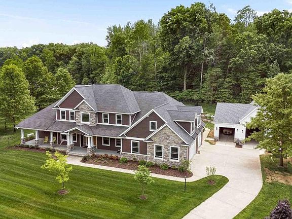 2nd image of 1480 Stonecreek Dr
