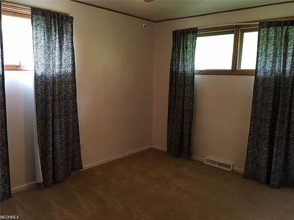 3rd image of 12837 Kenyon Dr