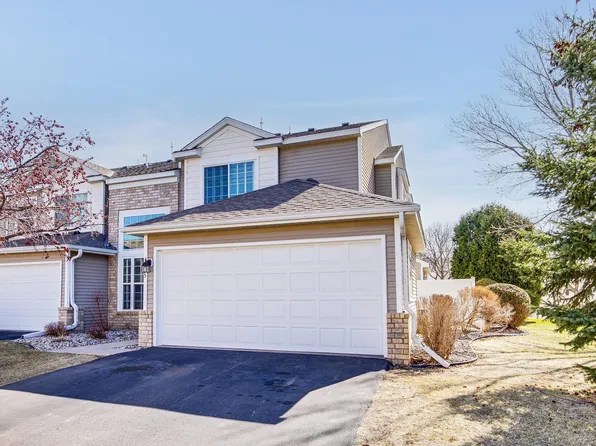 2705 Wagon Wheel Trl, Chaska, MN 55318