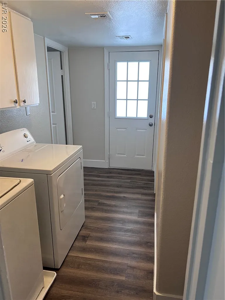 3 bed, 1248 sqft, $1,550 — Photo 2