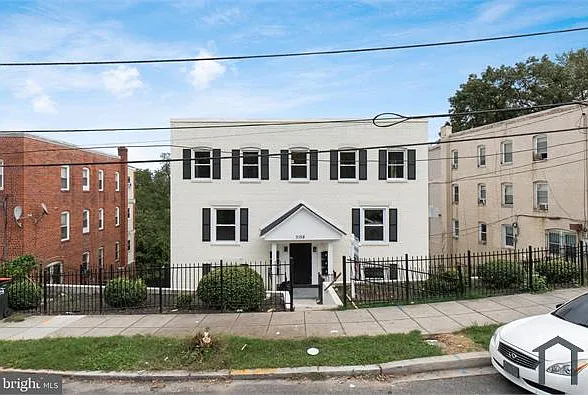 3158 Buena Vista Ter SE #5 — Photo 1