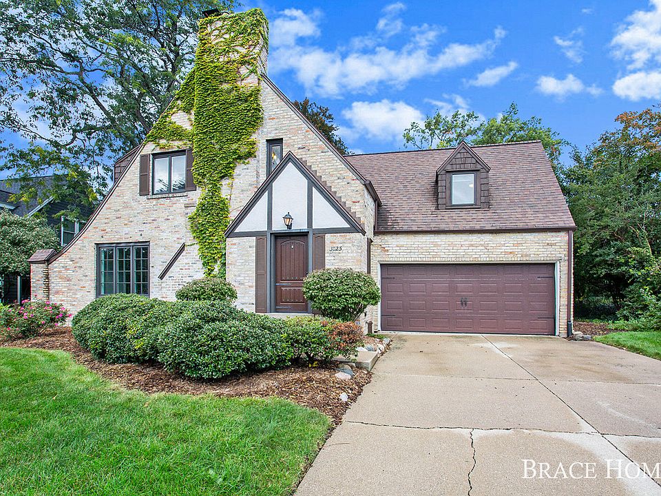 1st image of 3025 Midland Dr SE