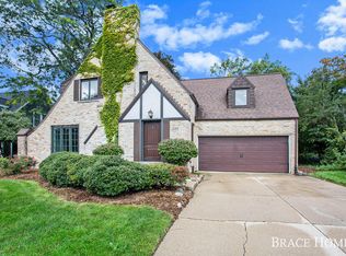 3025 Midland Dr SE, Grand Rapids, MI