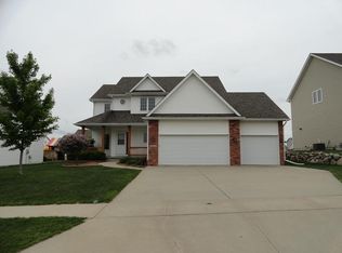 12216 Winston Ave, Urbandale, IA 50323