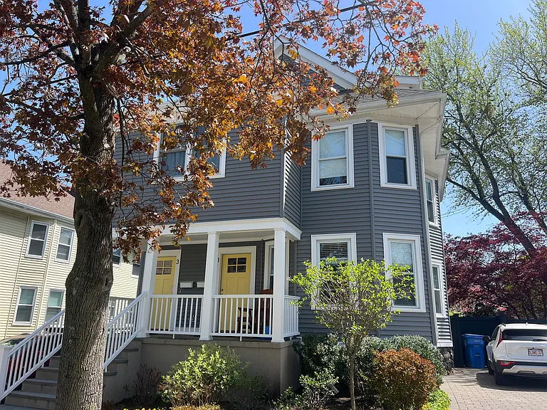 1 Chestnut St #1 — Photo 1