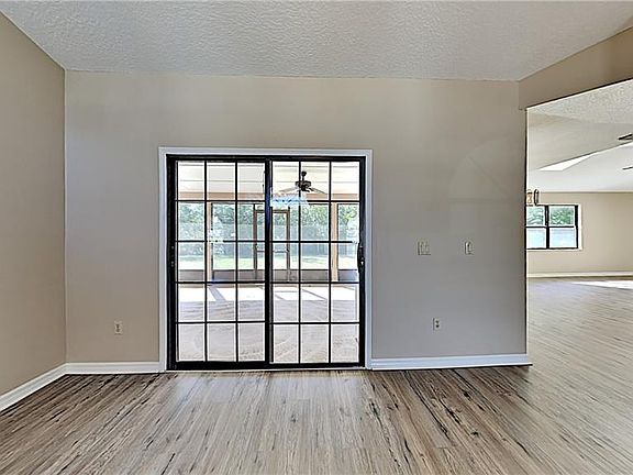 5th image of 2671 Salters Ct