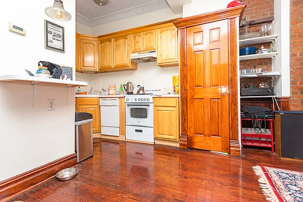 Rented by MySpaceNYC | media 23