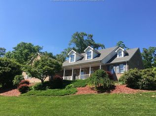 1003 Shawnee Trl, Elkview, WV 25071