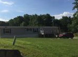 1907 Horton Flats Rd, Olive Hill, KY 41164