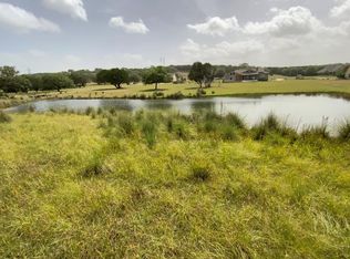 127 Elm Valley Ct, Ingram, TX 78025