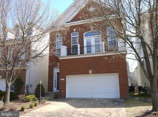 8334 Middle Ruddings Dr, Lorton, VA 22079