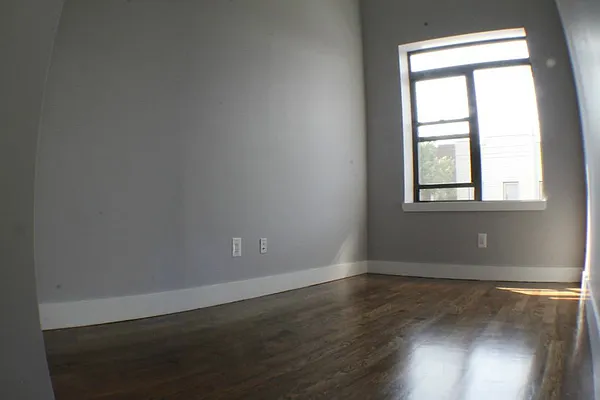 Rented by Loom Group | media 17