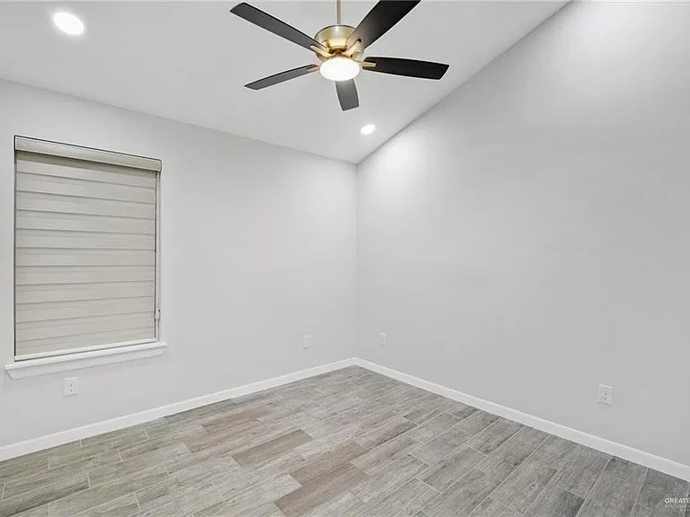 3401 N L St #A — Photo 11