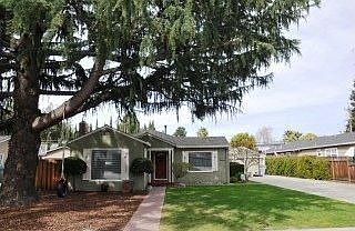 2nd image of 391 Pamlar Ave