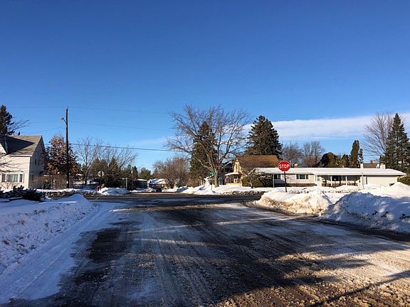 5th image of 709 Randall Ave