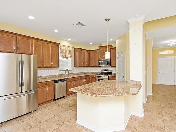 5th image of 3517 Brook Crossing Dr