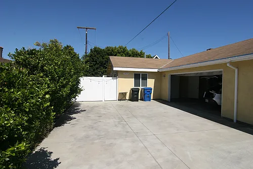 24604 Eshelman Ave Photo 1