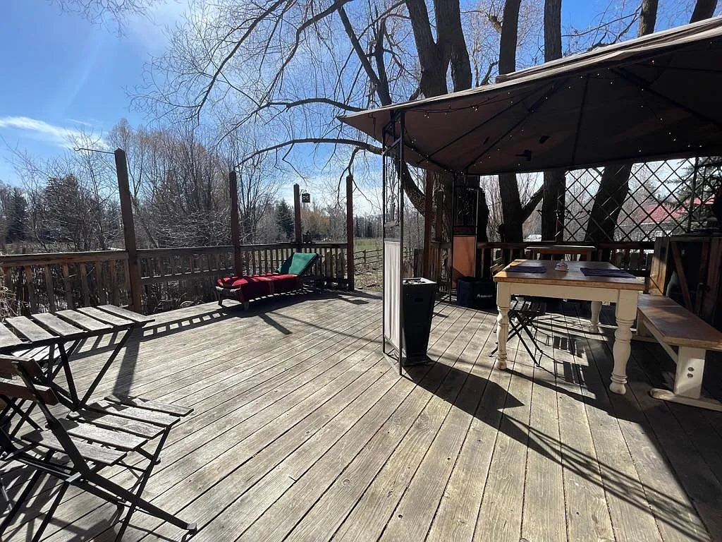 2 bed, 1200 sqft, $8,000 — Photo 3