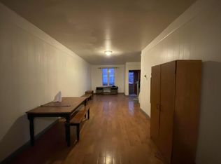 2440 S Franklin St, Philadelphia, PA 19148