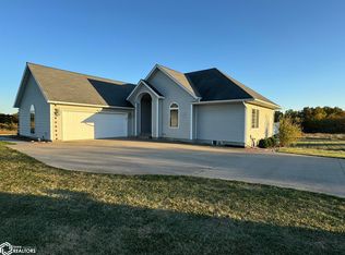 10624 160th Ave, Moravia, IA 52571