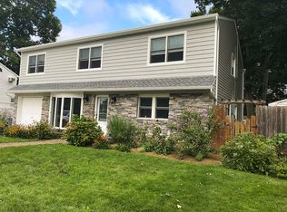 1707 Lehigh Rd, Wantagh, NY 11793