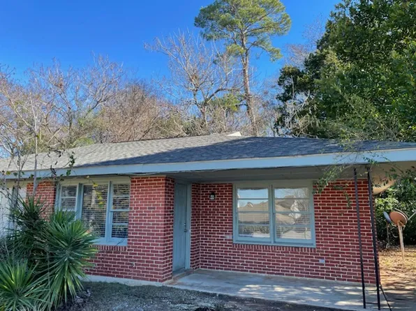 824 Gentry Dr, Auburn, AL 36830