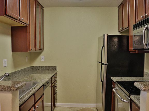 5th image of 1157 Yarwood Ct