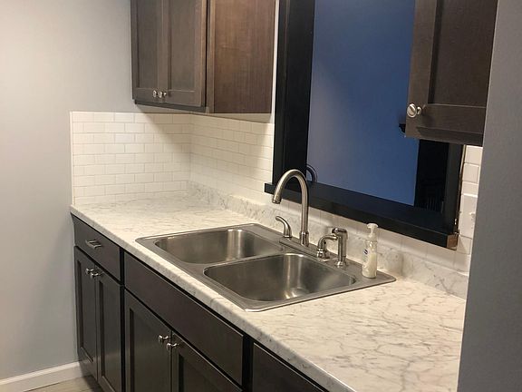 5th image of 1721 Beacon St #2