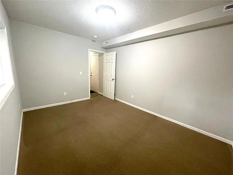 11331 Stratton Ave — Photo 10