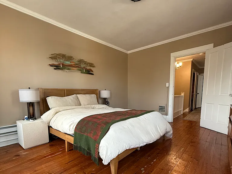 325-327 Cascadilla St — Photo 6