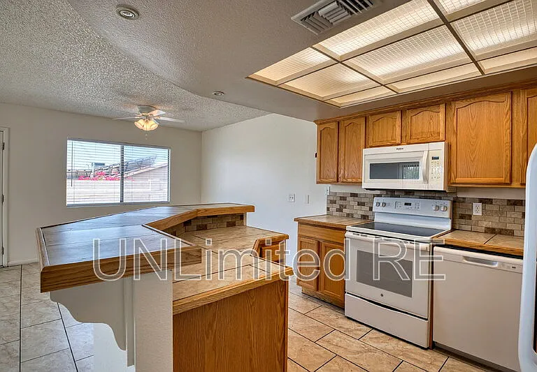 2982 Winterhaven Dr — Photo 30